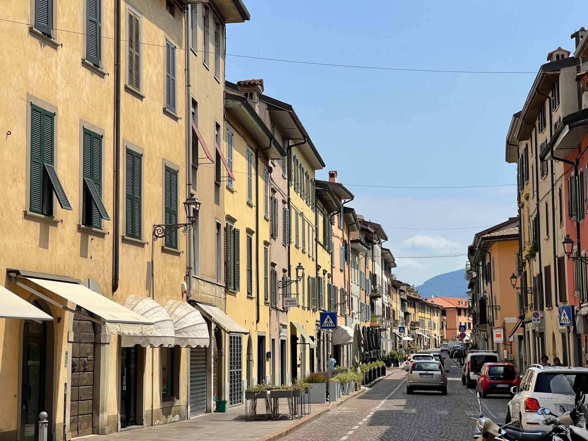 Ferienwohnung La Casina Di Alessia Bergamo Exterior foto